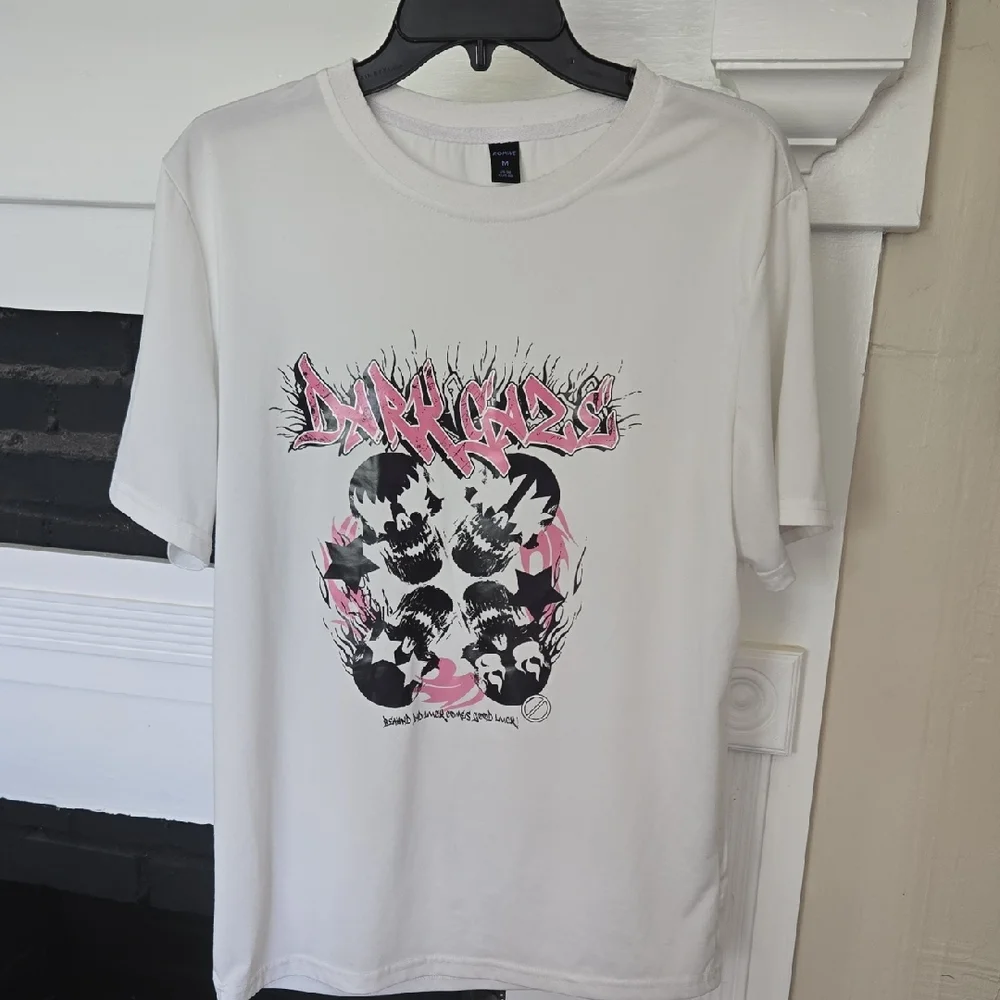 ROMWE White Graphic T-Shirt with Pink and Black Design - Picture 1 of 10